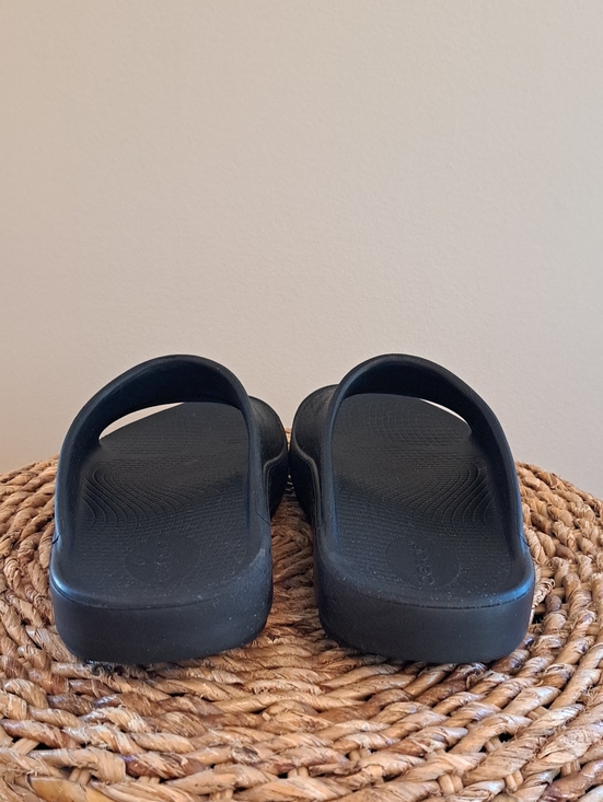 OOFOS Unisex Black Recovery Activewear/Athleisure/Gym Rubber Slides M8/W10 main image 8